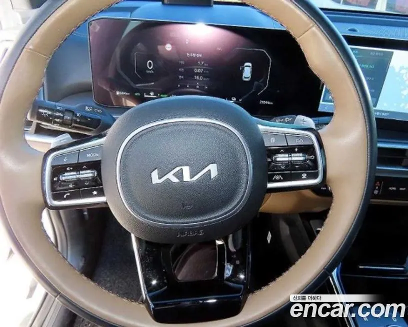 Kia Sorento — фото 10
