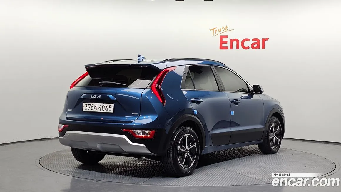 Kia Niro 2022 из KR, фото 2