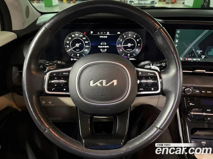 Kia Carnival — фото 5