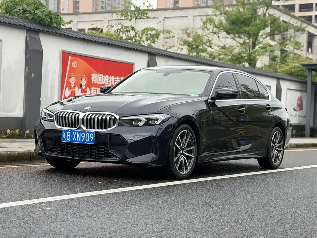 BMW 3 Series — фото 1
