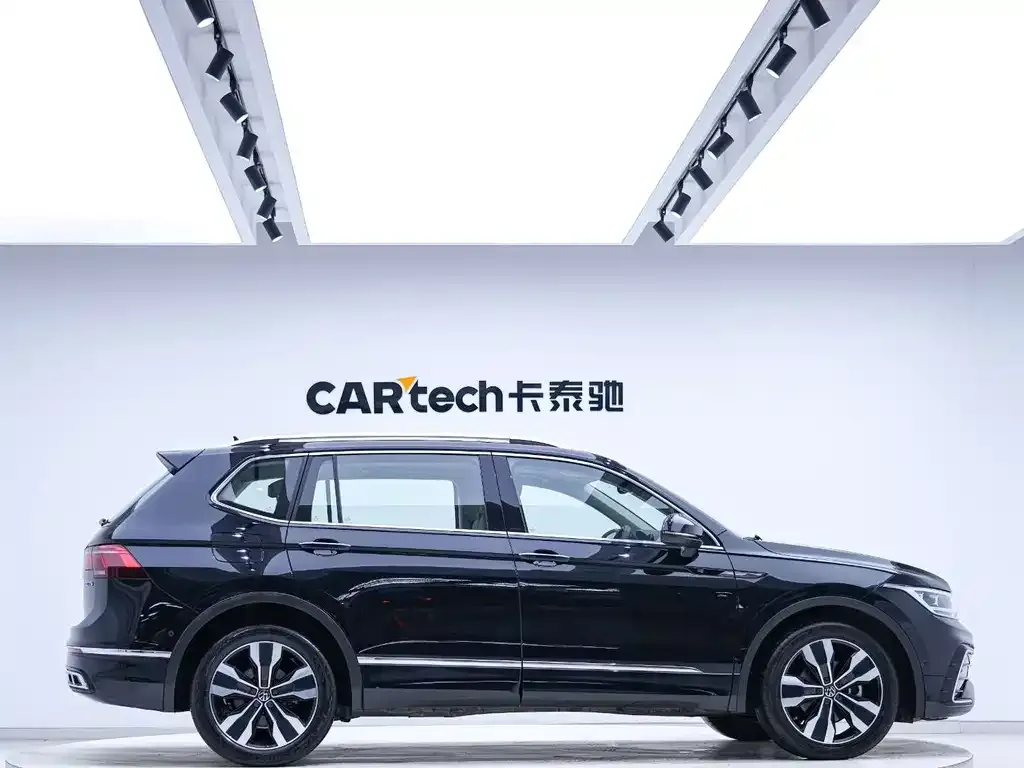 Volkswagen Tiguan L — фото 6