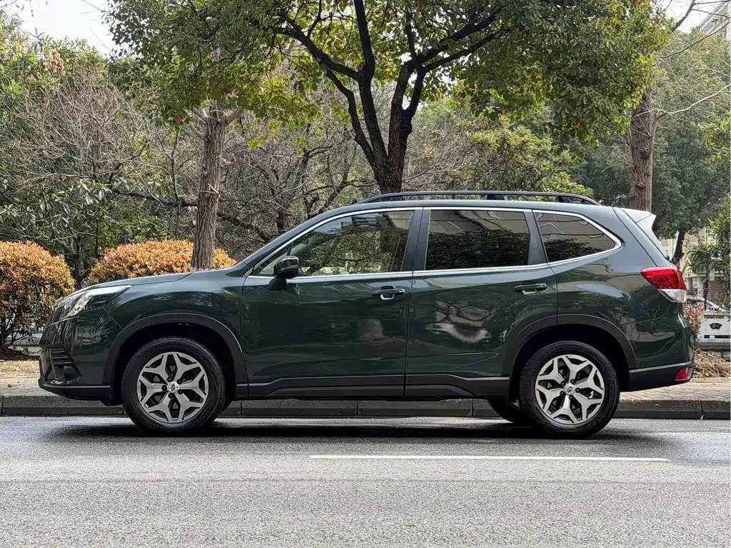 Subaru Forester — фото 7