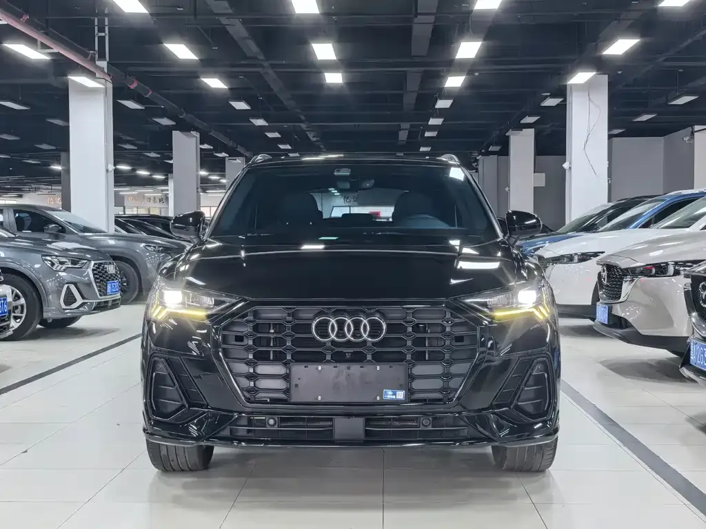 Audi Q3 — фото 6