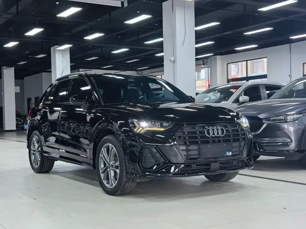 Audi Q3 — фото 3