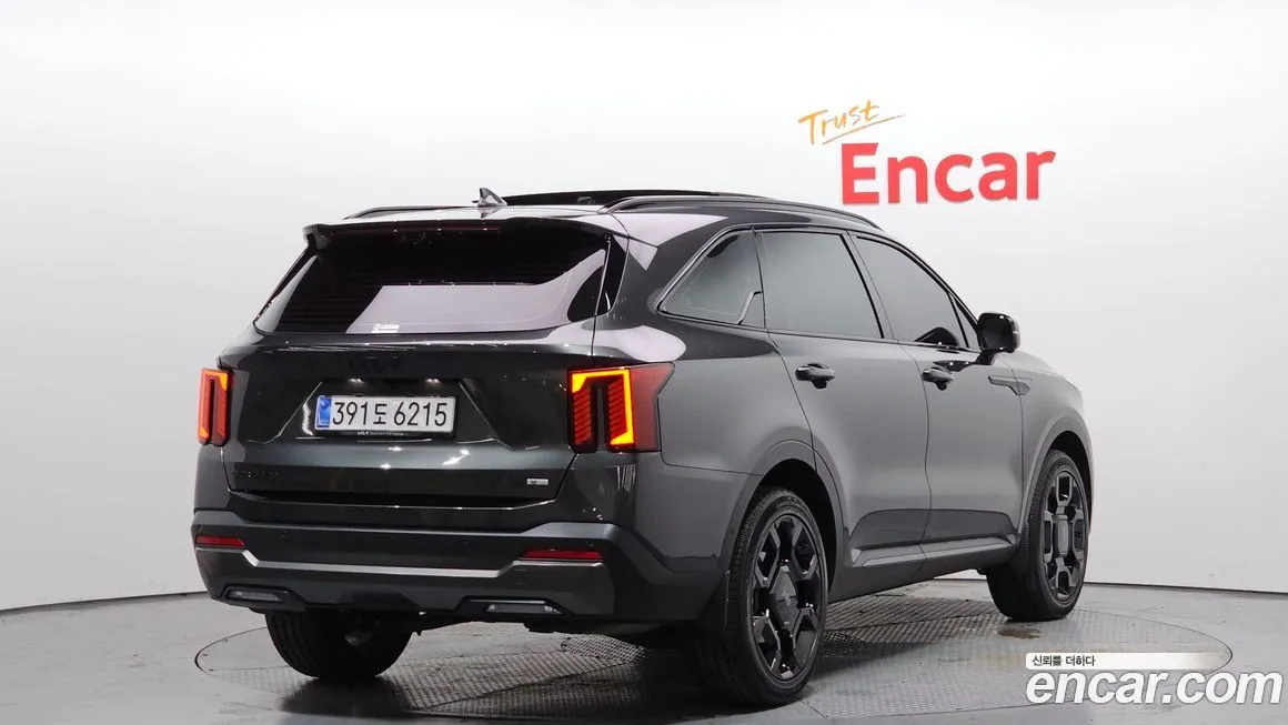 Kia Sorento — фото 4