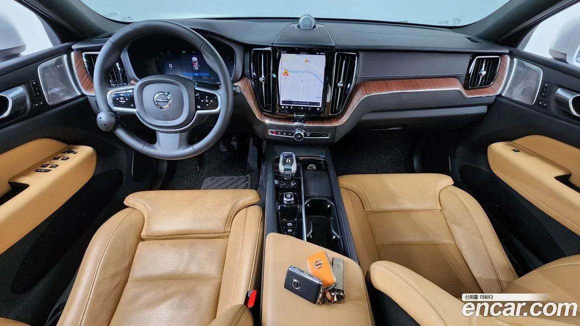Volvo XC60 2024 из KR, фото 8
