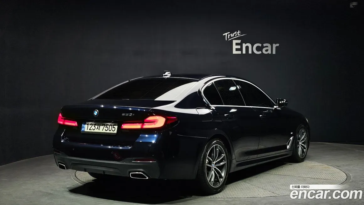 BMW 5-Series 2023 из KR, фото 4