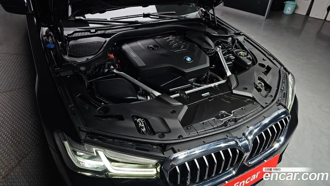 BMW 5-Series 2023 из KR, фото 9
