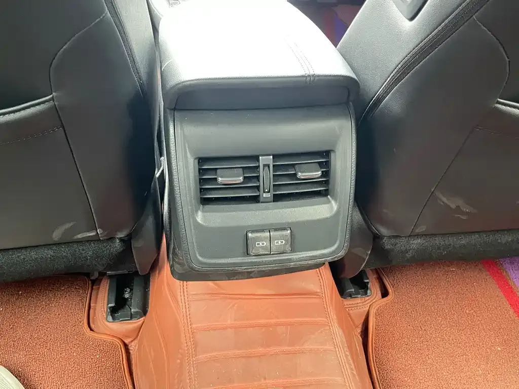 Toyota Avalon — фото 10