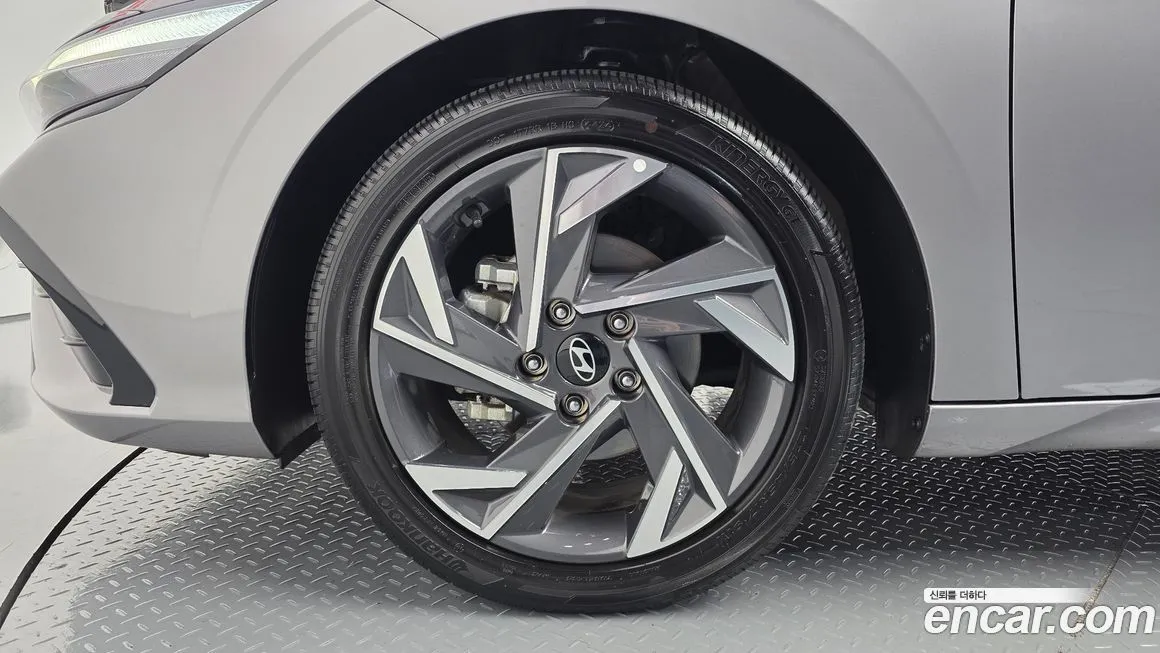 Hyundai AVANTE — фото 9
