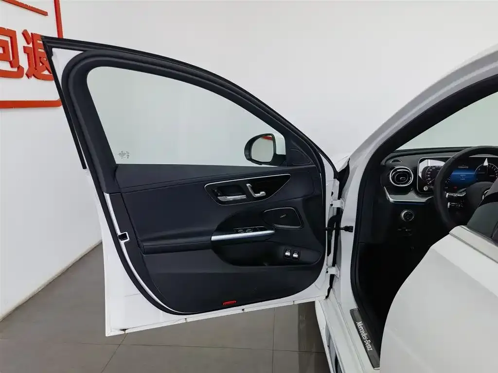 Mercedes-Benz C-Class New Energy 2024 из CN, фото 2