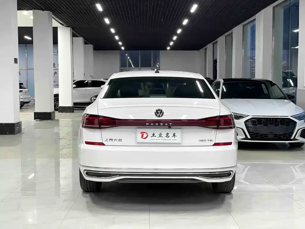 Volkswagen Passat — фото 4