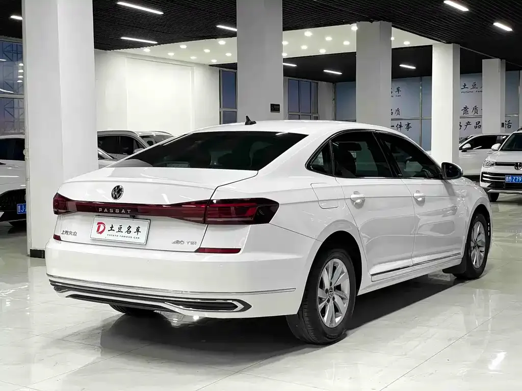 Volkswagen Passat — фото 3