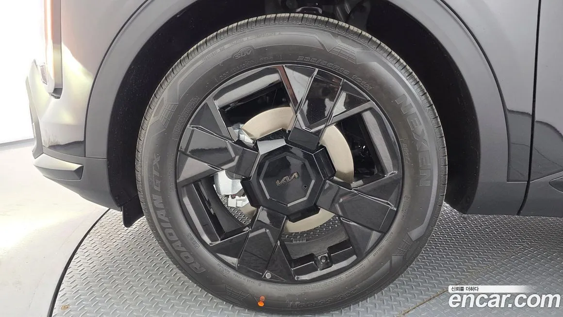 Kia Sportage — фото 9