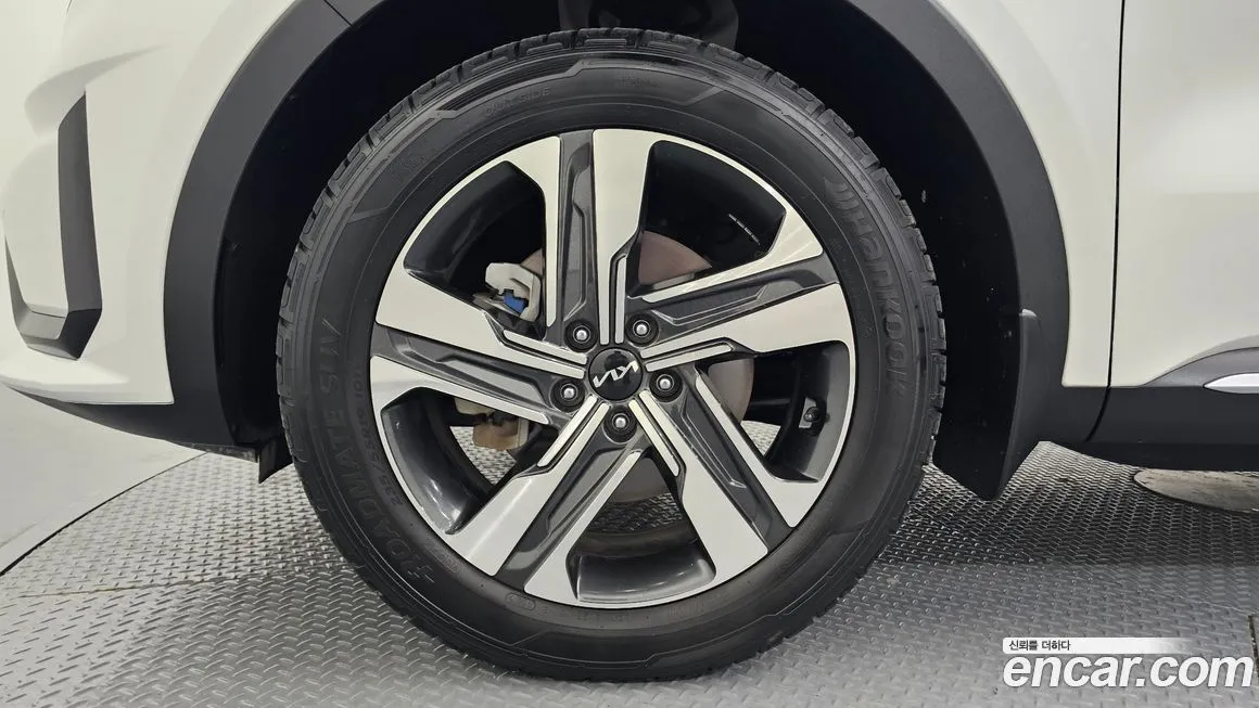 Kia Sorento — фото 5
