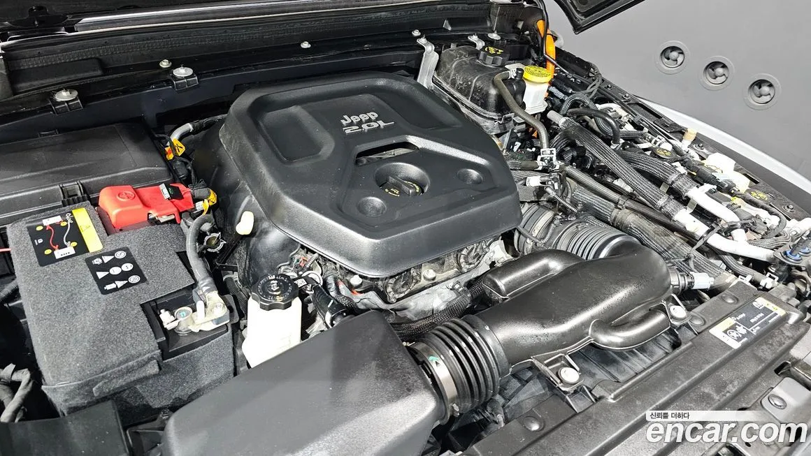 Jeep Wrangler 2022 из KR, фото 10