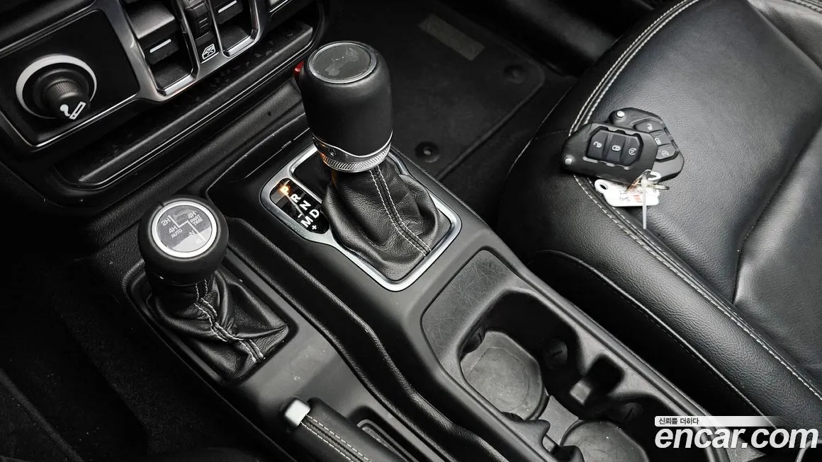 Jeep Wrangler 2022 из KR, фото 6