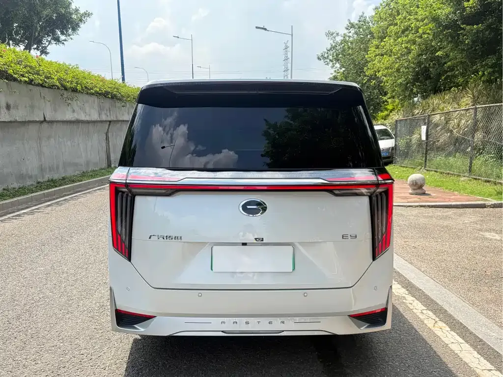 GAC Motor Trumpchi E9 — фото 6
