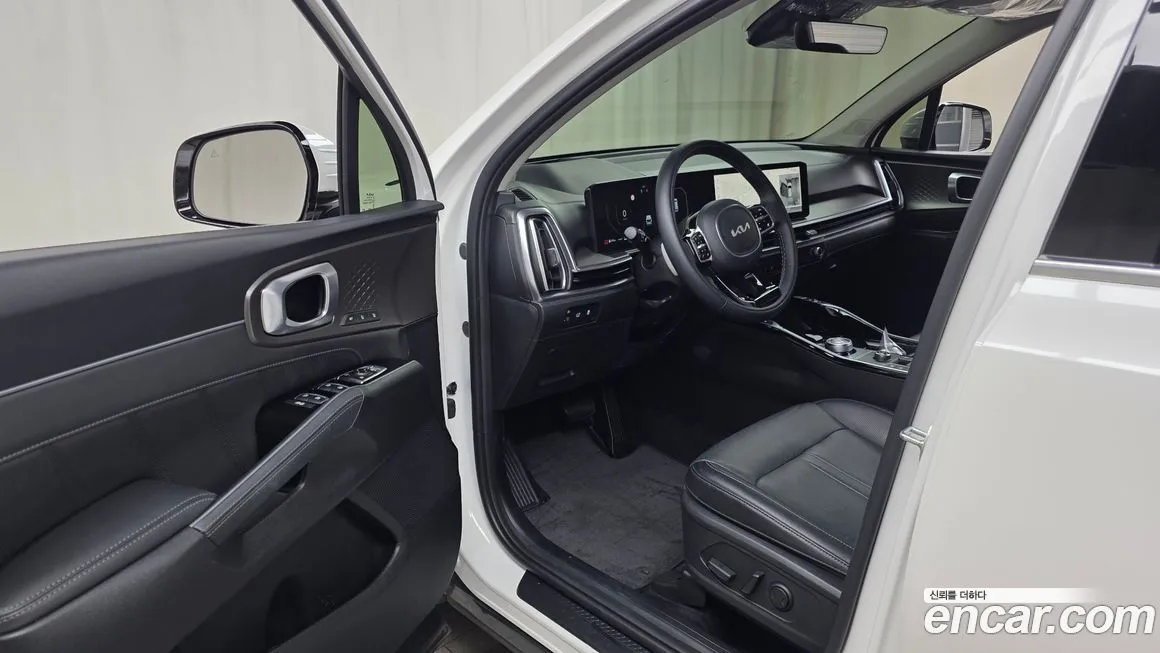 Kia Sorento — фото 9