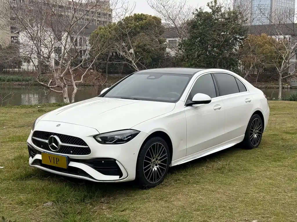 Mercedes-Benz C-Class — фото 1