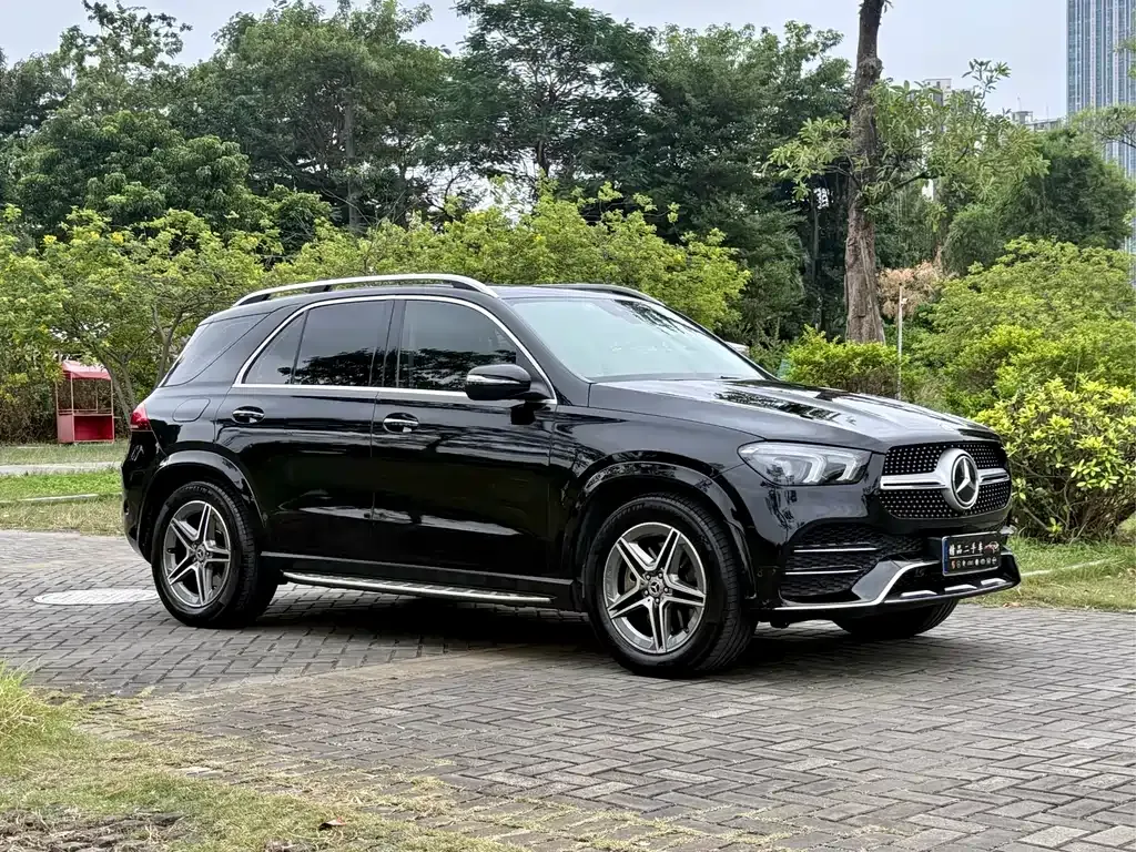 Mercedes-Benz GLE — фото 8