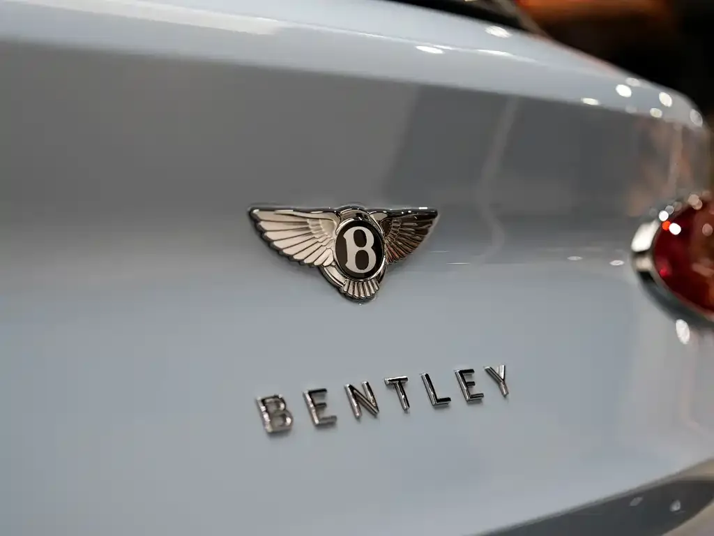 Bentley Bentayga — фото 2