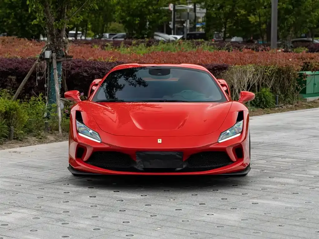 Ferrari F8 — фото 6