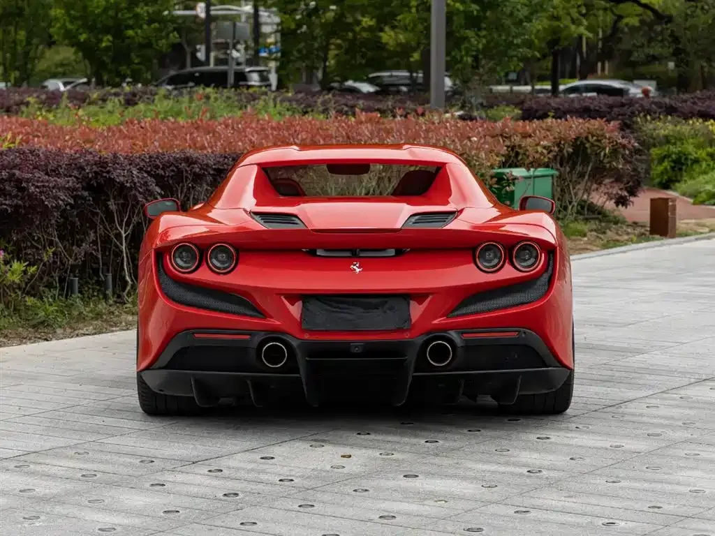 Ferrari F8 — фото 4