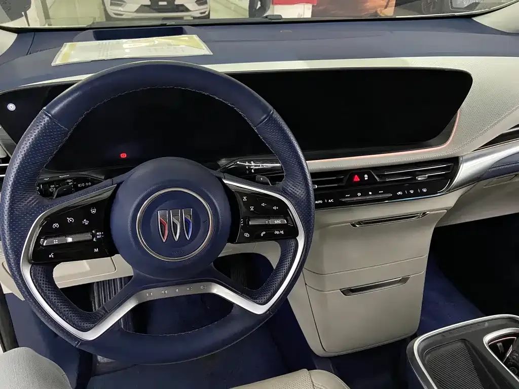 Buick Century 2023 из CN, фото 3