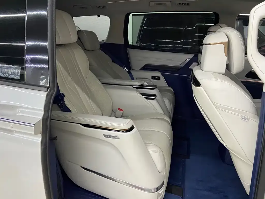 Buick Century 2023 из CN, фото 6
