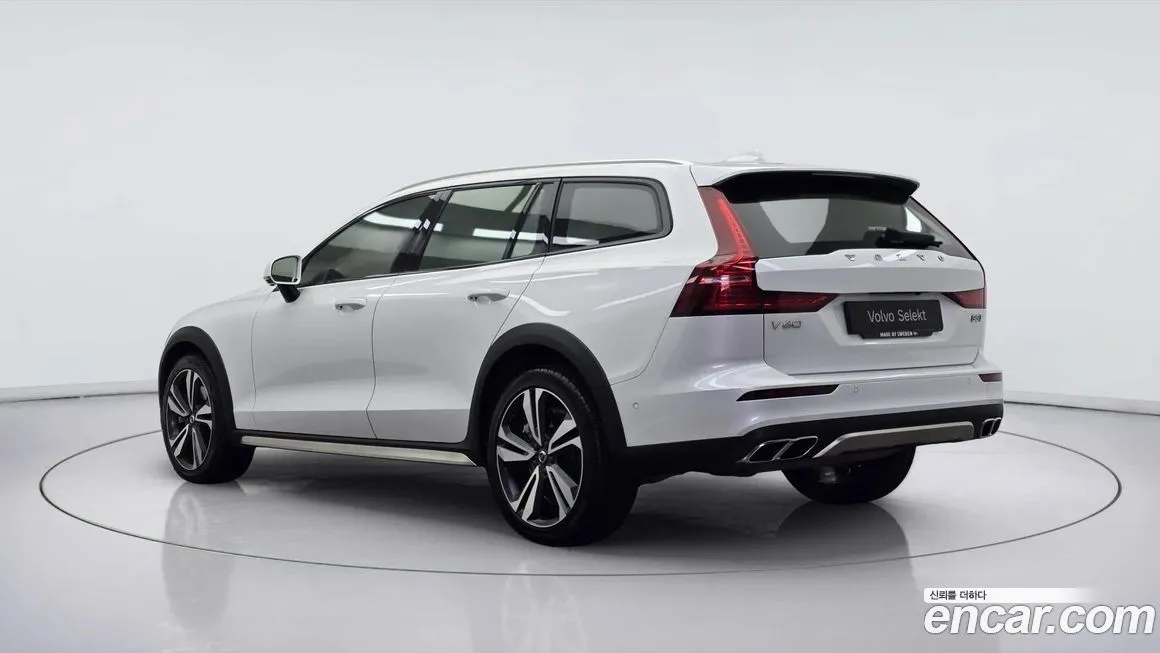 Volvo V60 2021 из KR, фото 2