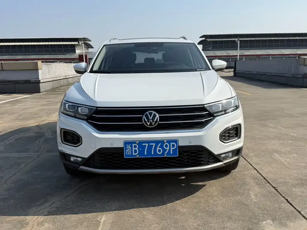 Volkswagen T-Roc — фото 3