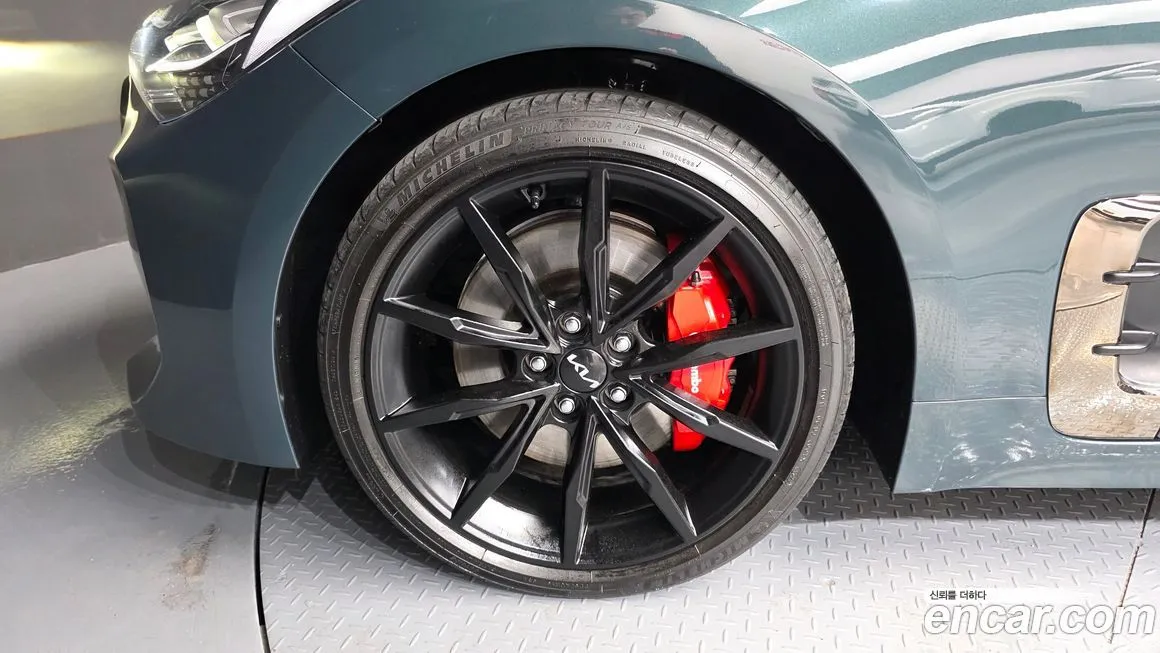 Kia Stinger 2023 из KR, фото 9