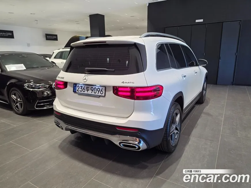 Mercedes-Benz GLB-Class — фото 5