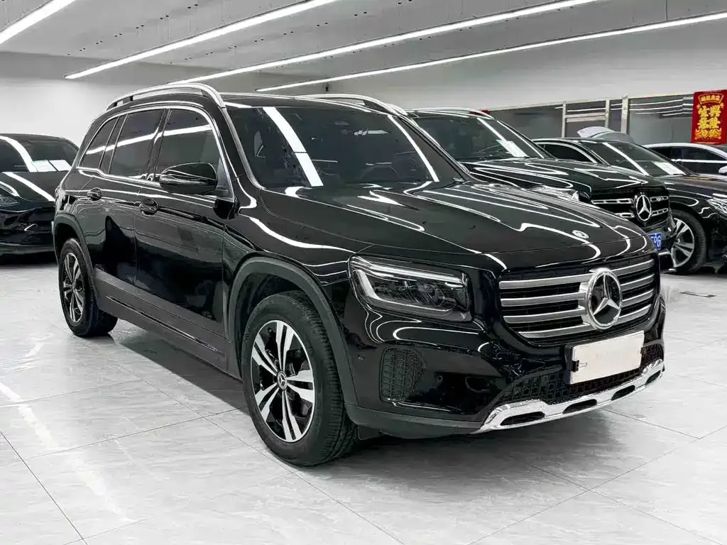 Mercedes-Benz GLB — фото 2
