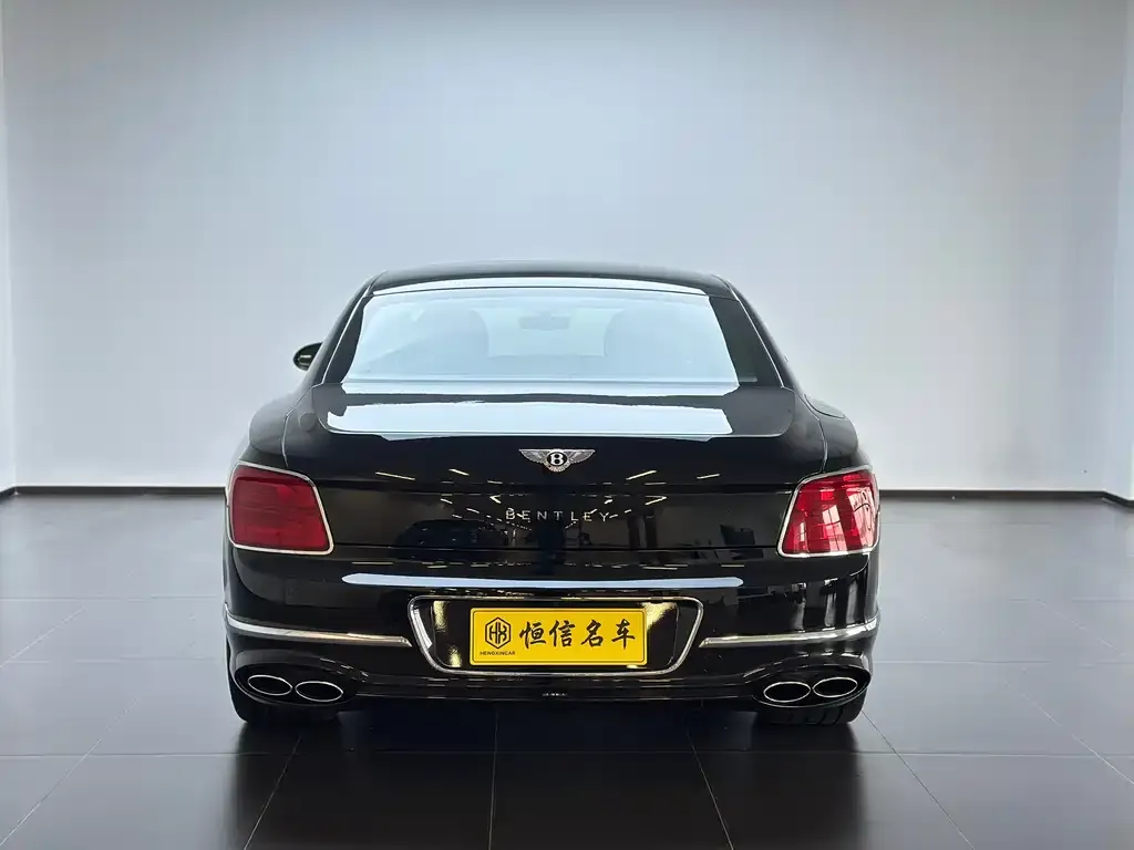 Bentley Flying Spur — фото 9