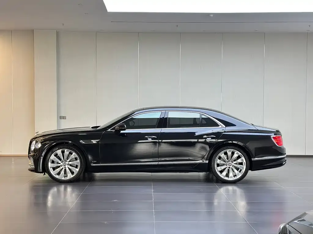 Bentley Flying Spur — фото 2