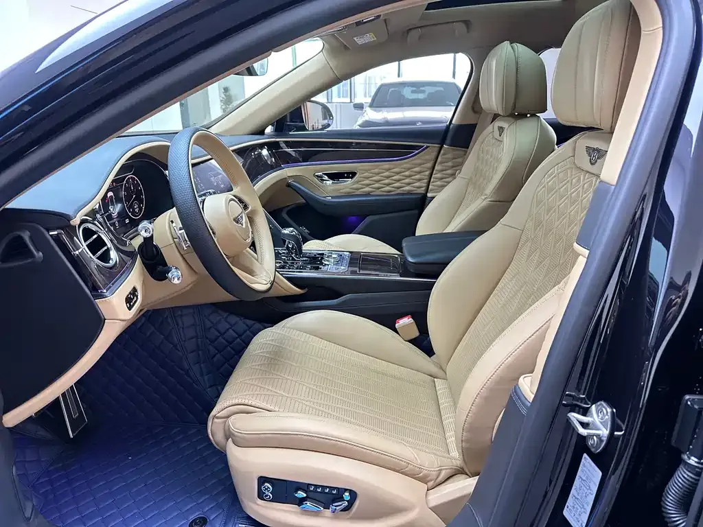 Bentley Flying Spur — фото 7