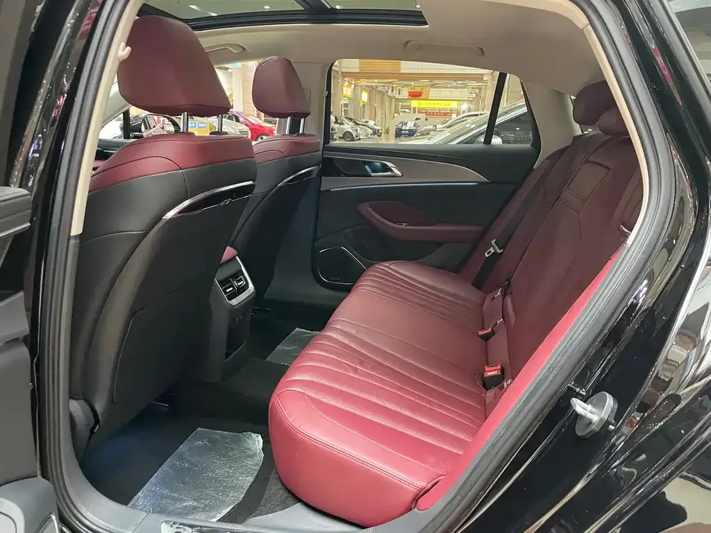 Hongqi H5 2023 из CN, фото 2