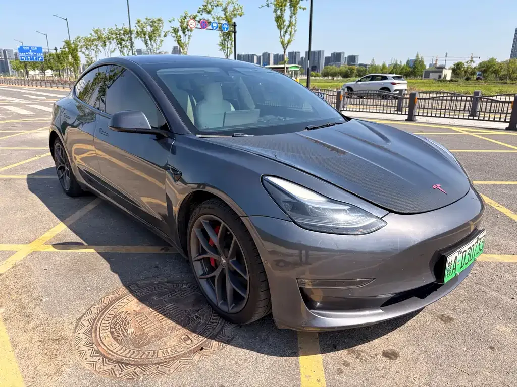 Tesla Model 3 — фото 7