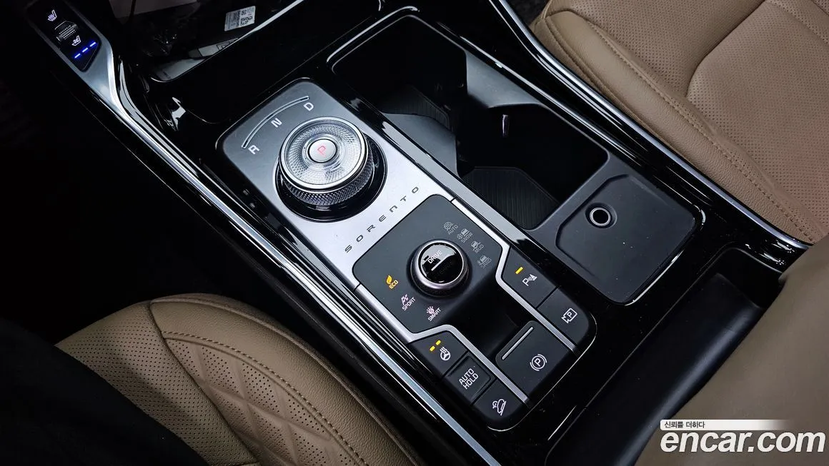 Kia Sorento — фото 6