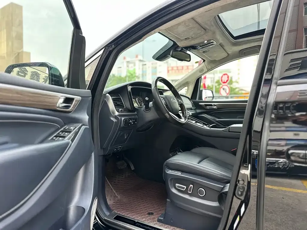 GAC Motor Trumpchi M8 — фото 7