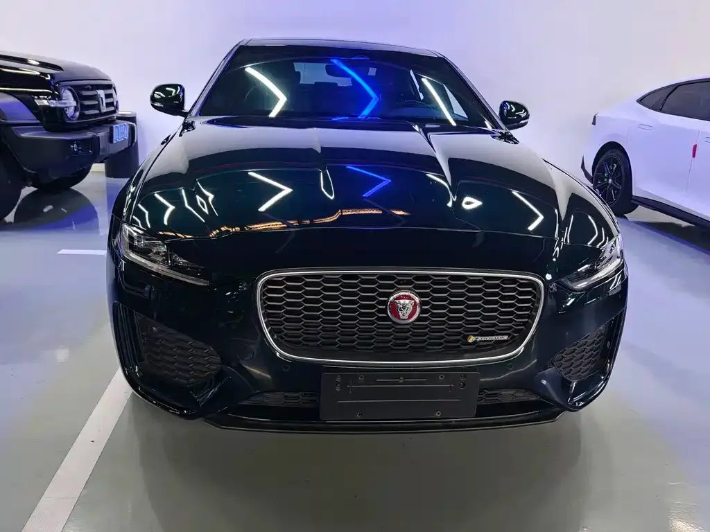 Jaguar XEL — фото 4