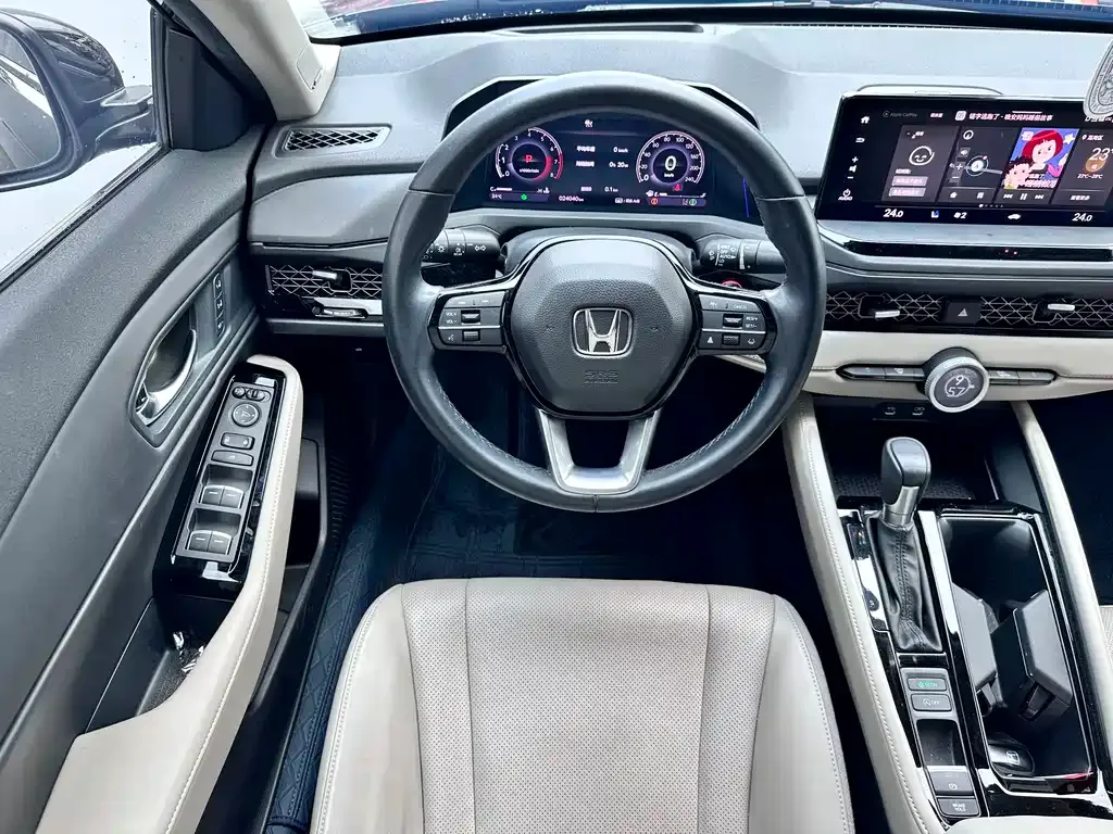 Honda Accord — фото 9