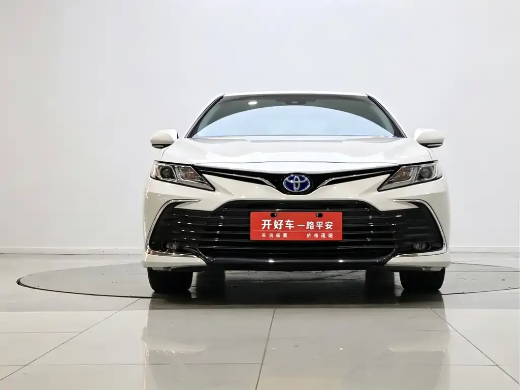 Toyota Camry 2022 из CN, фото 1
