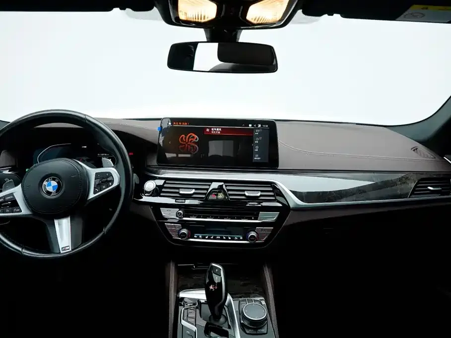 BMW 5 Series — фото 6