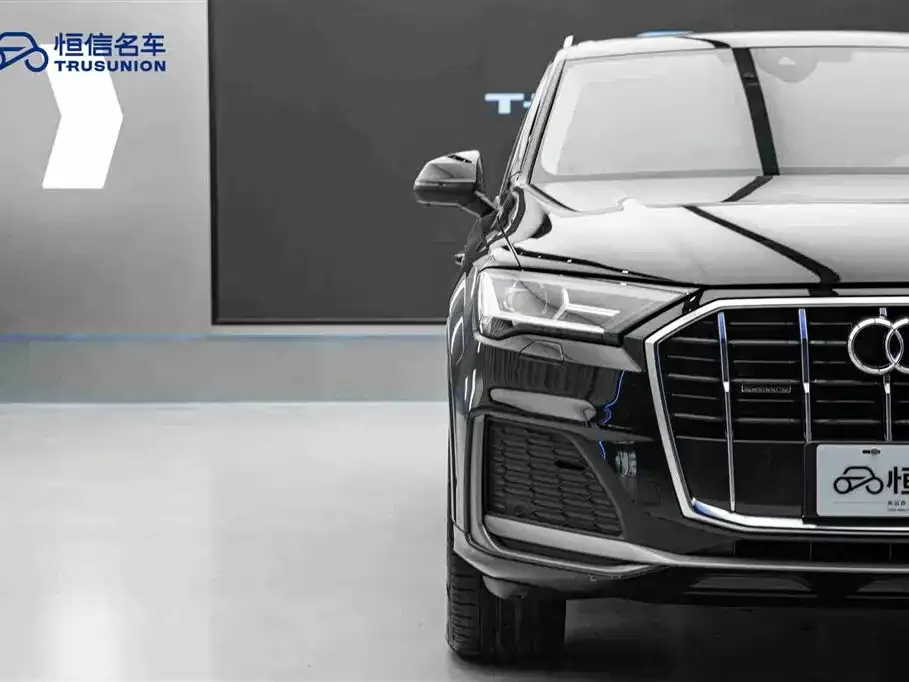 Audi Q7 2023 из CN, фото 6