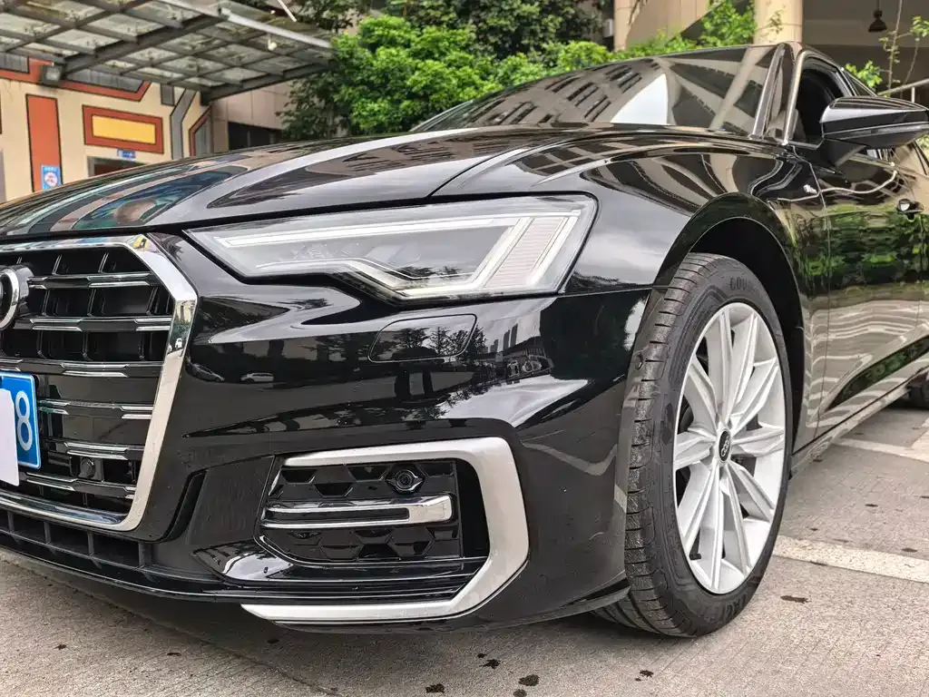 Audi A6L — фото 9