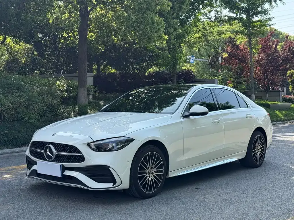 Mercedes-Benz C-Class — фото 1