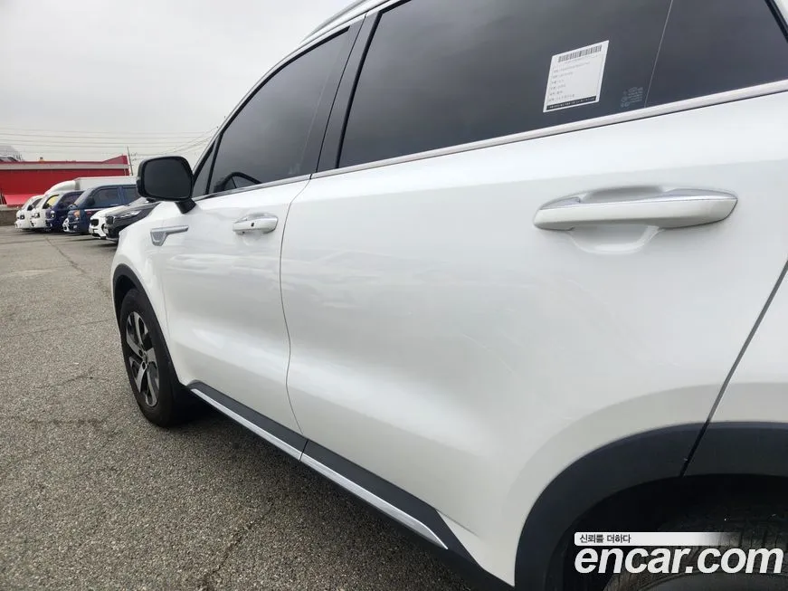 Kia Sorento — фото 4